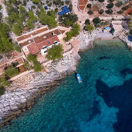 House Robinzon Sea Beauty 度假居 Zastražišće